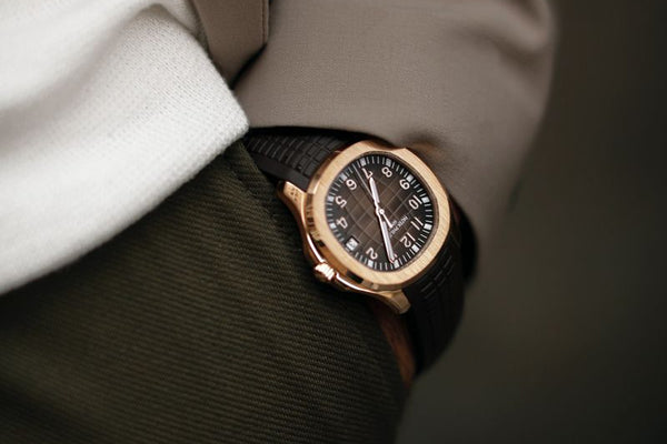 Comment porter une montre de luxe abordable avec style en 2025 ?